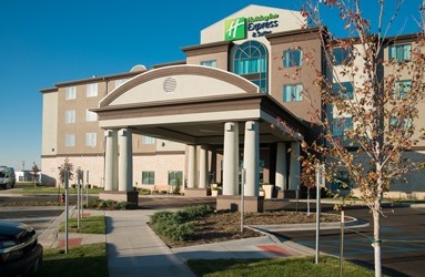 Holiday Inn Express & Suites KCI Airport